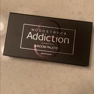 Younique Moodstruck Palette 3